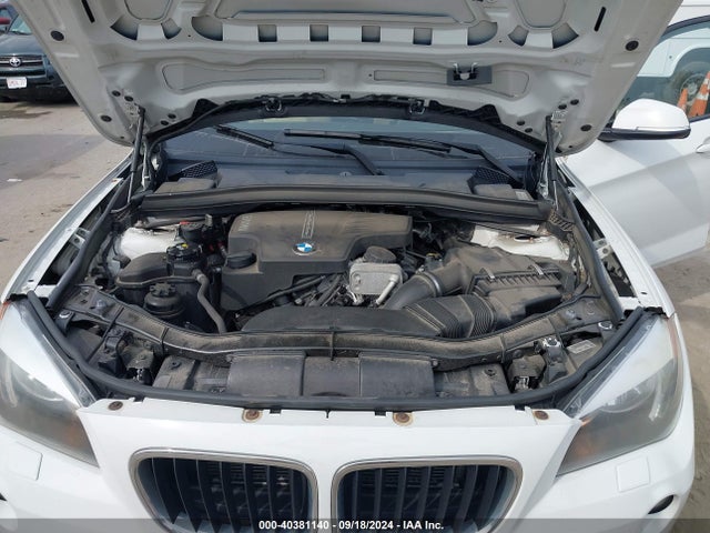 BMW X1 Xdrive28i 2014 WBAVL1C55EVY17661 Image 10