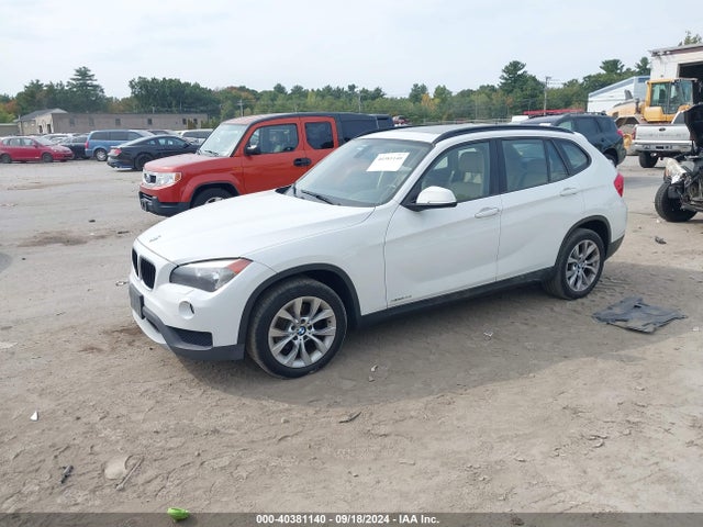BMW X1 Xdrive28i 2014 WBAVL1C55EVY17661 Image 2