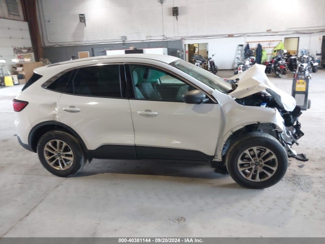 Ford ESCAPE SE 2022 1FMCU9G6XNUB37877 Image 13