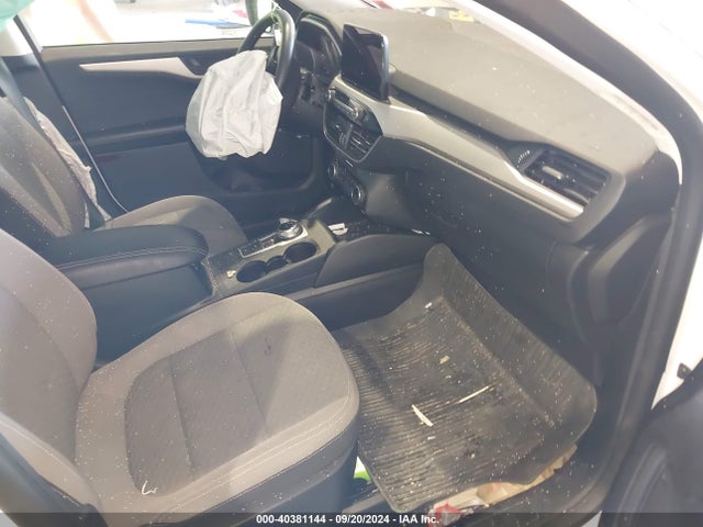 Ford ESCAPE SE 2022 1FMCU9G6XNUB37877 Image 5