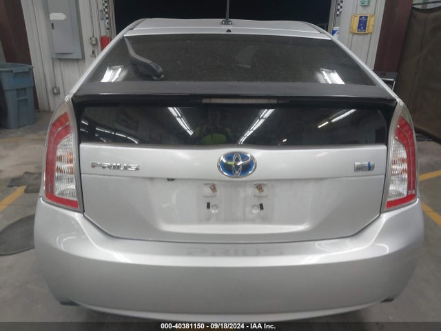 Toyota Prius Four 2015 JTDKN3DU5F0445741 Image 16