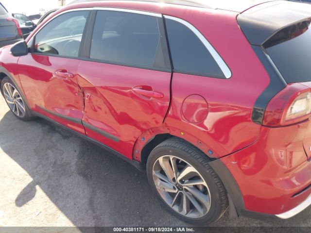 KNDCE3LC5H5042524 KIA Niro Touring