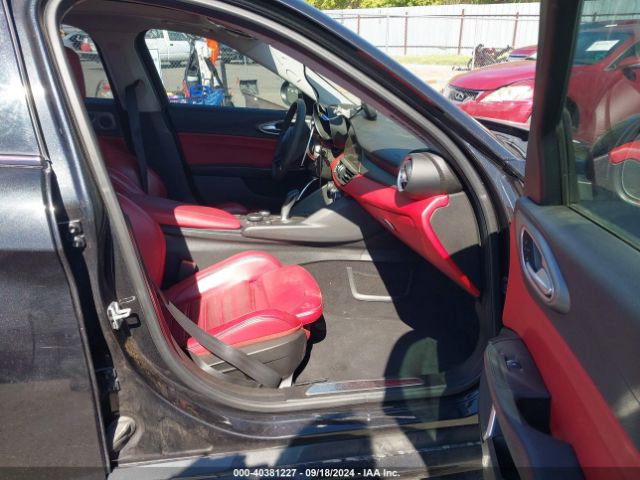 ZARFAECN3J7582511 Alfa Romeo Giulia Ti Sport Rwd