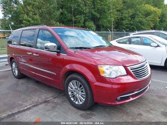 2C4RC1CG2GR120329 Chrysler Town & Country Touring-l Anniversary Edition