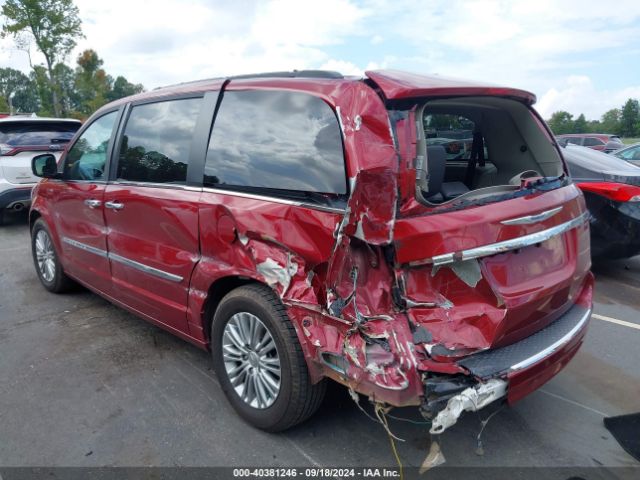 2C4RC1CG2GR120329 Chrysler Town & Country Touring-l Anniversary Edition