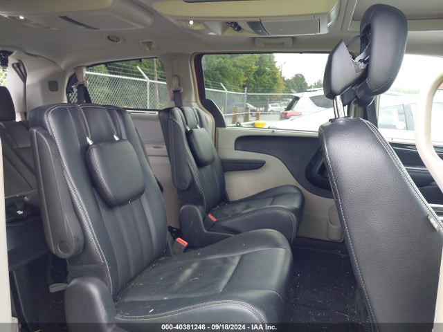2C4RC1CG2GR120329 Chrysler Town & Country Touring-l Anniversary Edition