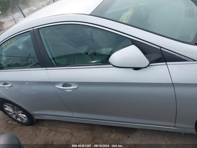 Hyundai SONATA SE 2018 5NPE24AF1JH695085 Image 13