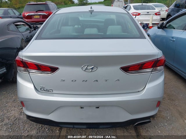 Hyundai SONATA SE 2018 5NPE24AF1JH695085 Image 16