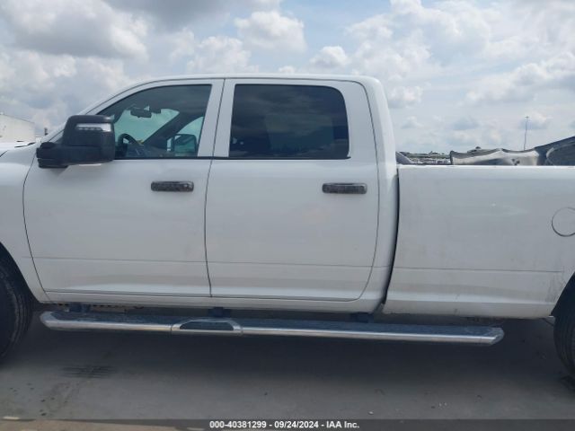3C6UR5HJ8RG139584 RAM 2500 Tradesman  4x4 8' Box