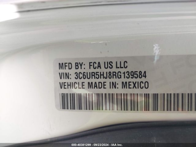 3C6UR5HJ8RG139584 RAM 2500 Tradesman  4x4 8' Box