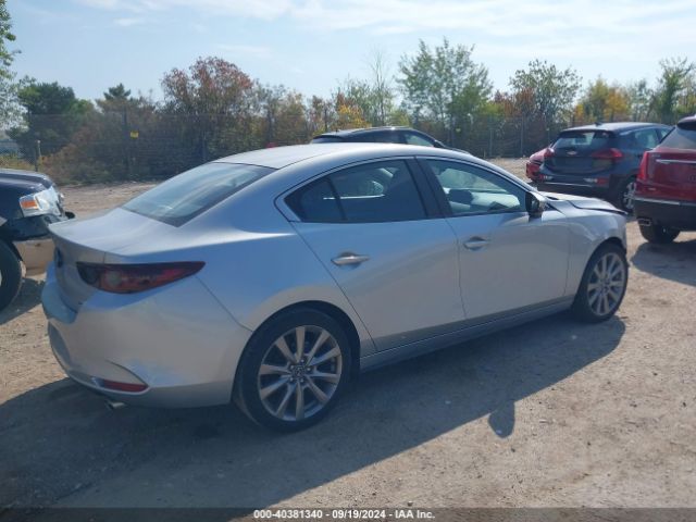 JM1BPACL9L1171988 Mazda Mazda3 Select Package