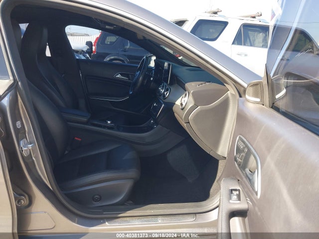 WDDSJ4EBXFN255568 Mercedes-Benz CLA 250
