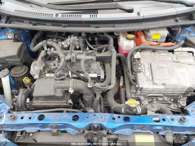 Toyota Prius C Four 2015 JTDKDTB36F1094216 Image 10
