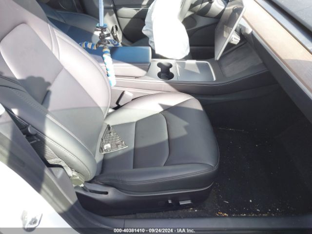 5YJ3E1EAXNF316259 Tesla MODEL 3