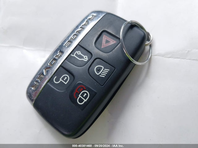 SALYM2RN9JA735209 Land Rover Range Rover Velar D180 Hse R-dynamic