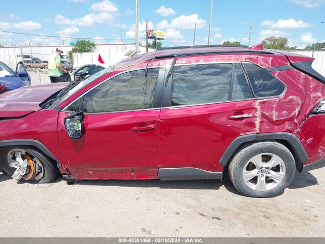 Toyota Rav4 Xle 2021 JTMW1RFV5MD070655 Image 14