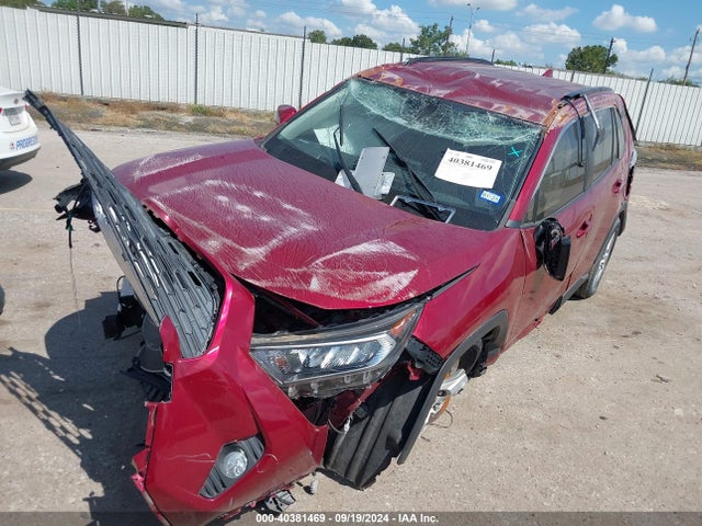 Toyota Rav4 Xle 2021 JTMW1RFV5MD070655 Image 2