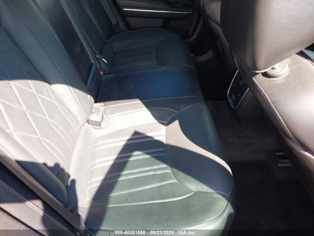 Chrysler 300c Platinum 2016 2C3CCAPTXGH156664 Image 8