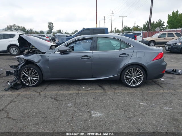 Lexus IS 200T 2017 JTHBA1D29H5040131 Image 14
