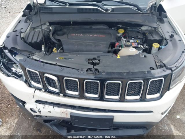 3C4NJDBB5JT434962 Jeep Compass Latitude 4x4