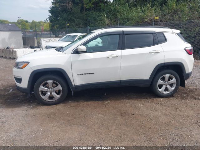 3C4NJDBB5JT434962 Jeep Compass Latitude 4x4