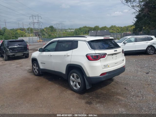 3C4NJDBB5JT434962 Jeep Compass Latitude 4x4