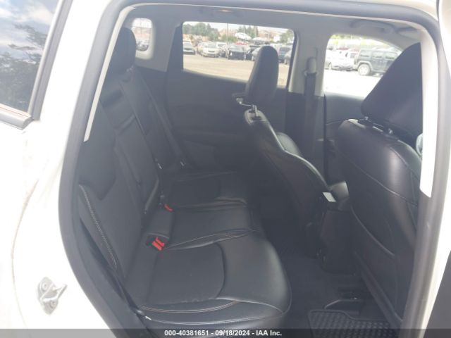 3C4NJDBB5JT434962 Jeep Compass Latitude 4x4