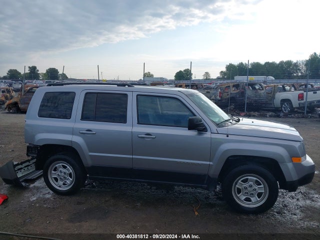 1C4NJPBB2HD172982 Jeep Patriot Sport Fwd