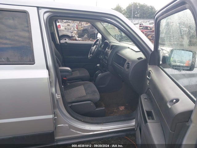 1C4NJPBB2HD172982 Jeep Patriot Sport Fwd