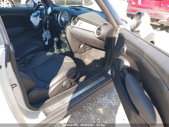 2012 MINI COOPER WMWZN3C56CT133900 Photo 4