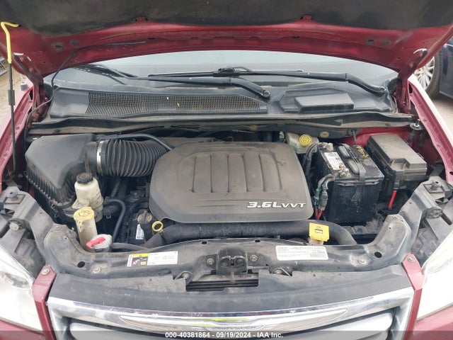 2C4RC1CG1GR247492 Chrysler Town & Country Touring-l Anniversary Edition