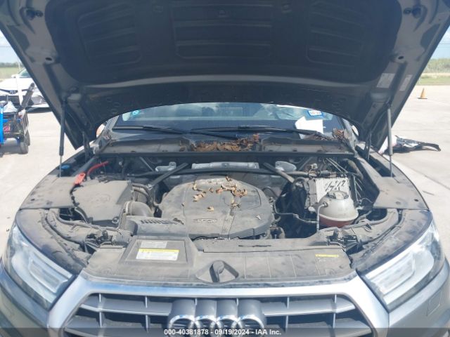 WA1ANAFY3J2012989 Audi Q5 2.0t Premium/2.0t Tech Premium
