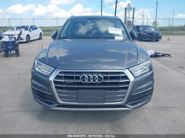 WA1ANAFY3J2012989 Audi Q5 2.0t Premium/2.0t Tech Premium