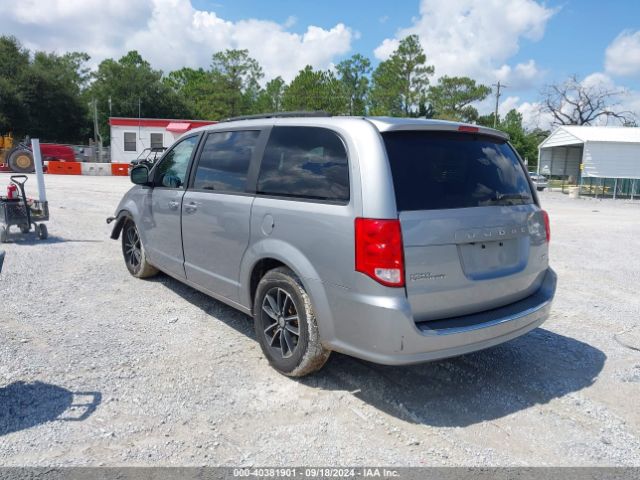 2C4RDGEGXJR140624 Dodge Grand Caravan Gt