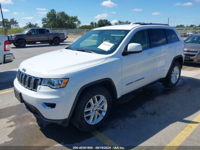 1C4RJEAG3HC789025 Jeep Grand Cherokee Laredo 4x2