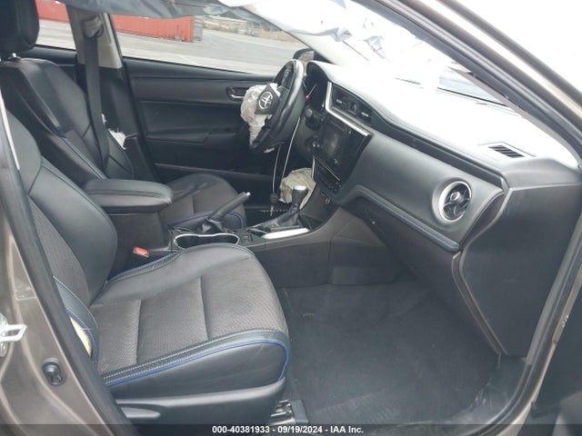 Toyota COROLLA SE 2018 5YFBURHE5JP819434 Image 5