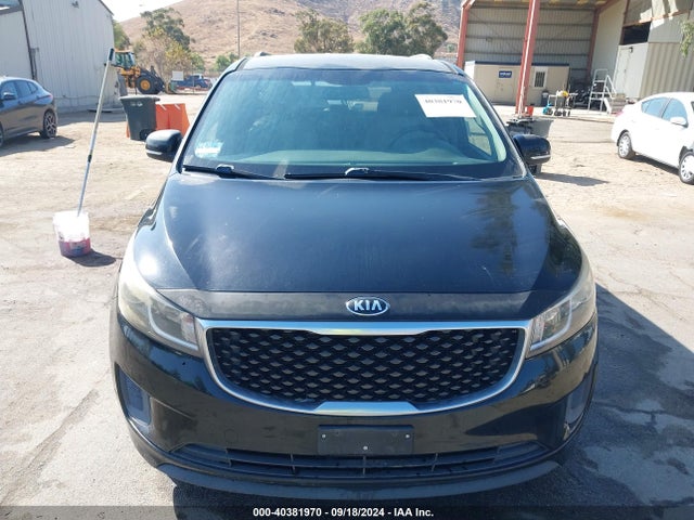 KIA SEDONA LX 2016 KNDMB5C15G6094414 Image 12