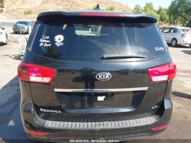 KIA SEDONA LX 2016 KNDMB5C15G6094414 Image 16