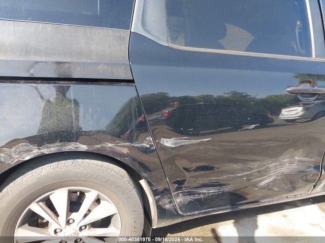 KIA SEDONA LX 2016 KNDMB5C15G6094414 Image 17