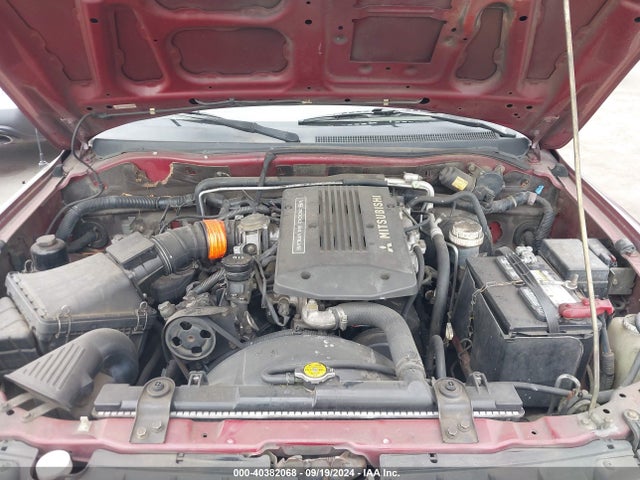 2001 MITSUBISHI MONTERO SPORT JA4LS21H61P017797 Photo 9