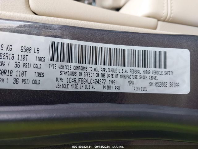 2018 JEEP GRAND CHEROKEE 1C4RJFBG4JC424377 Photo 8