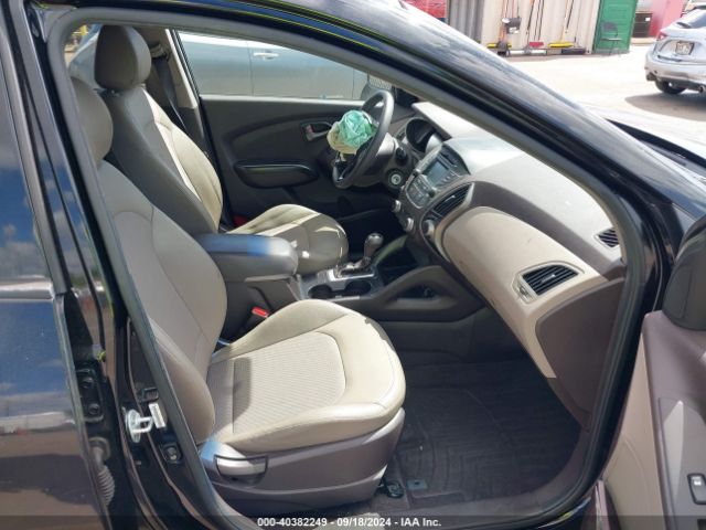 KM8JT3AF5FU001822 Hyundai TUCSON GLS
