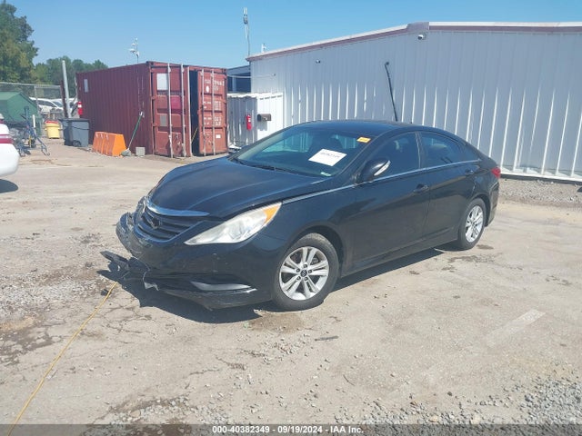 5NPEB4AC3EH946555 Hyundai SONATA GLS