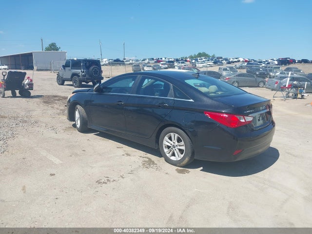 5NPEB4AC3EH946555 Hyundai SONATA GLS