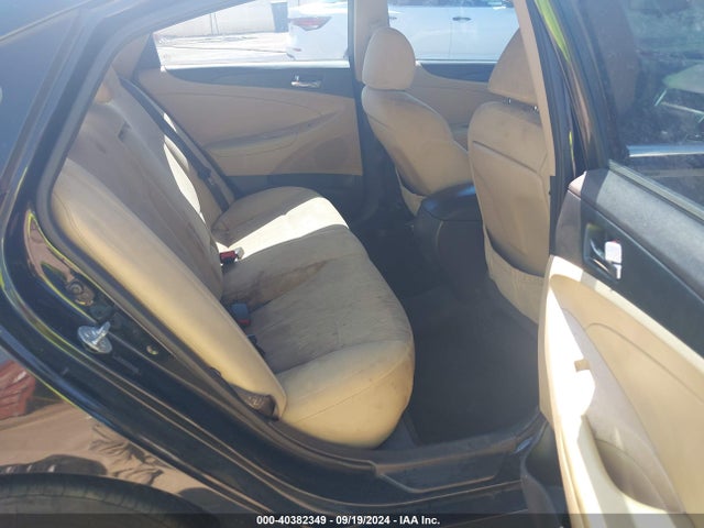 5NPEB4AC3EH946555 Hyundai SONATA GLS