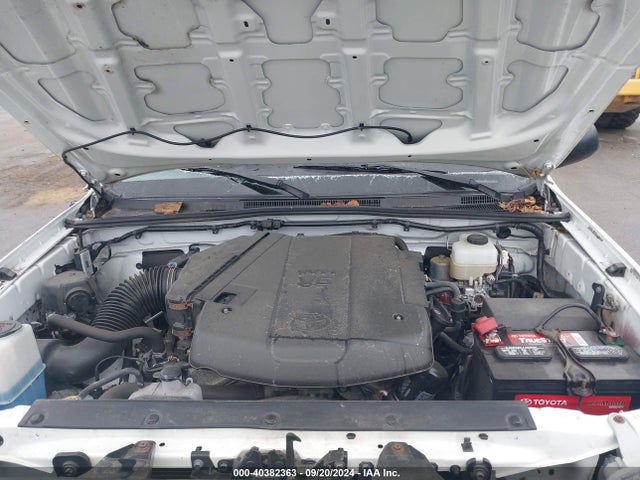 Toyota Tacoma Base V6 2015 3TMLU4EN6FM195525 Image 10