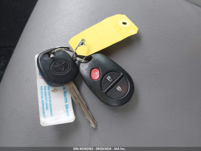Toyota Tacoma Base V6 2015 3TMLU4EN6FM195525 Image 11
