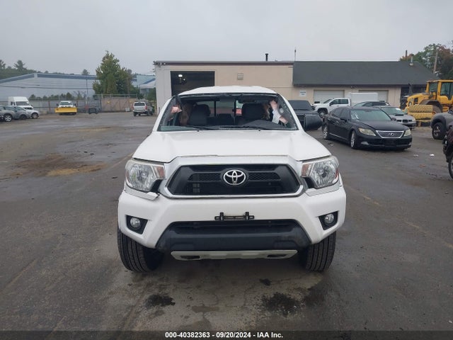 Toyota Tacoma Base V6 2015 3TMLU4EN6FM195525 Image 12