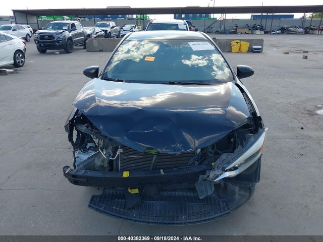 Toyota COROLLA LE 2016 5YFBURHE8GP454336 Image 13