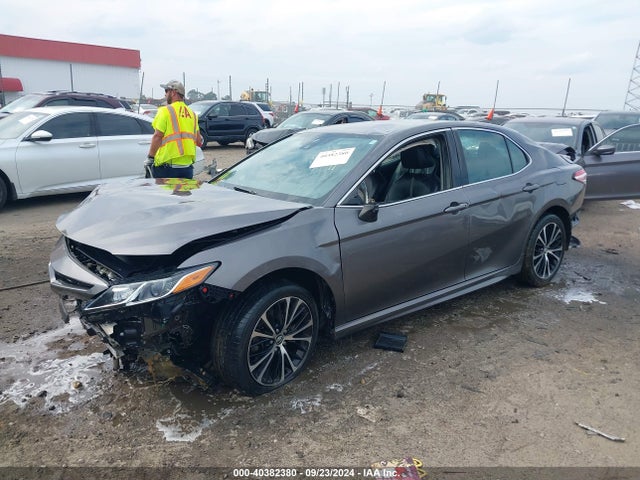 Toyota CAMRY SE 2020 4T1G11AK9LU326342 Image 2